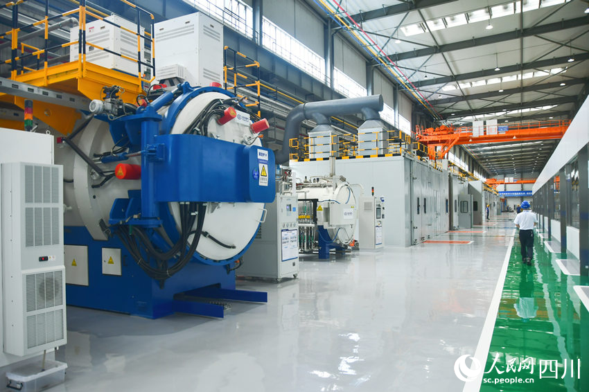 �����׸�ȼ���ǻ�������ظ���͸ƽҶƬ��Ϳ���ֻ������������� ��������