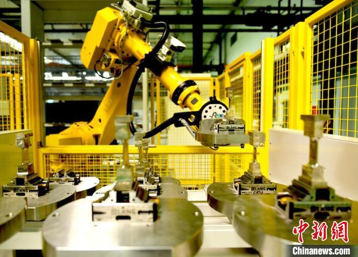 ���߻�е�˰����깤ҶƬ�������� ��